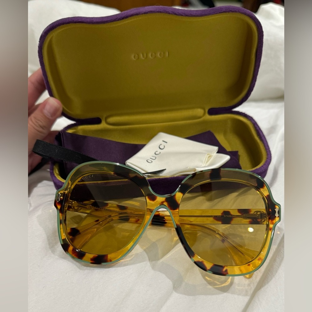 Gucci sunglasses